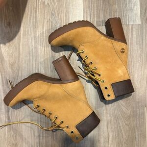 Timberland Women's Tan and Brown Heeled Boots